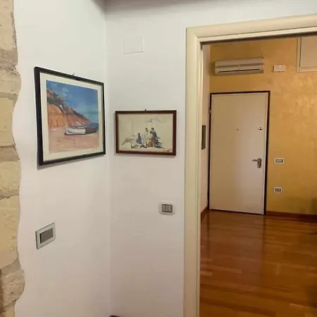 Piazzaitaliasuite Con Terrazza Διαμέρισμα